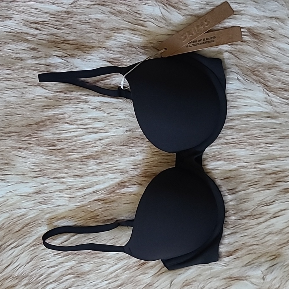 NWT SKIMS Fits Everybody Push Up Demi Bra Size 30C Onyx